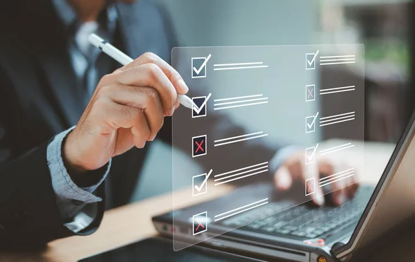 審査のイメージ画像